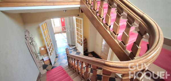 Hôtel Particulier de 418 m² - Coeur Historique de Saint-Omer