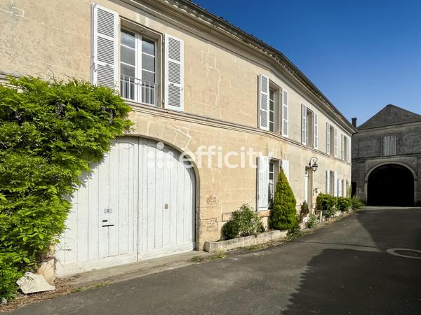 Maison 6 pièces - 236 m²