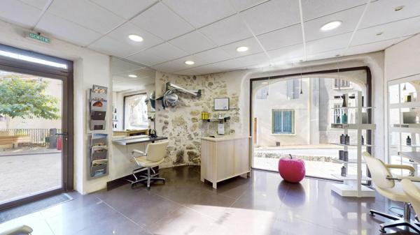 À Vendre : Salon de Coiffure à Figanières (Var)