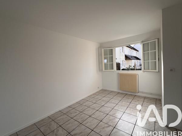 Maison à vendre 5 pièces 99 m² Saint-Ay
