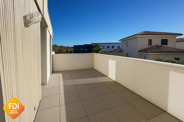 APPARTEMENT  2 PIECES DE  42.27 M2 AVEC GARAGE