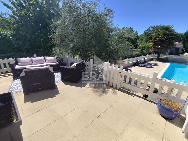 Maison au calme, proche bourg de L'Isle-Jourdain