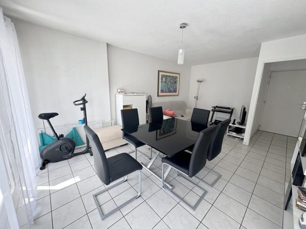 CLUSES - Centre-ville - Appartement T2 loué + place de parki