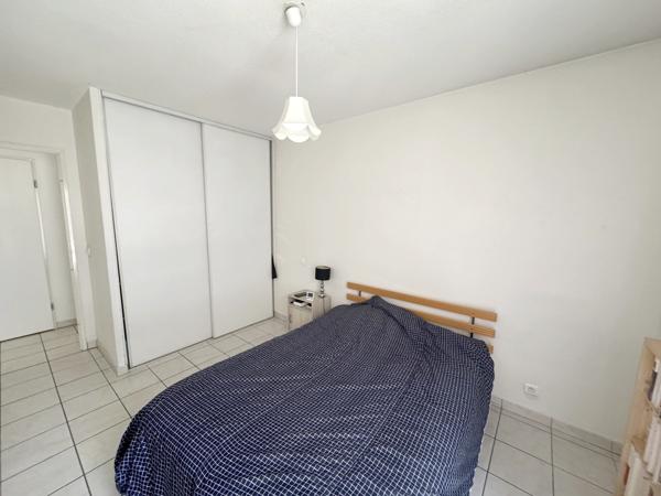 CLUSES - Centre-ville - Appartement T2 loué + place de parki