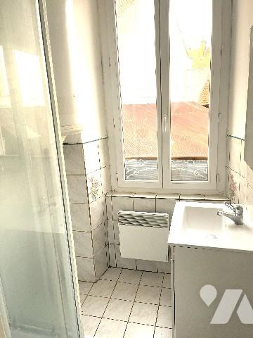 A vendre en centre-ville à Montereau-Fault-Yonne, appartement 48m² - 3 pièces dont 2 chambres – Cave