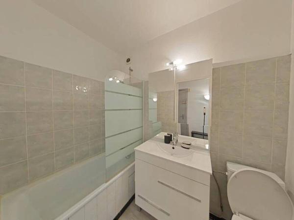 Appartement 1 pièce                                        - 42000 Saint-Étienne Réf : 13062
