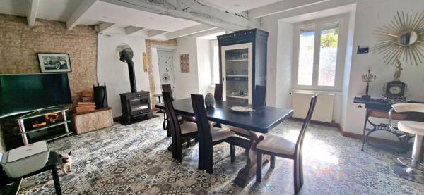 VASTE MAISON PARFAIT ETAT DE 245 M2 5 CHAMBRES  3 GARAGES