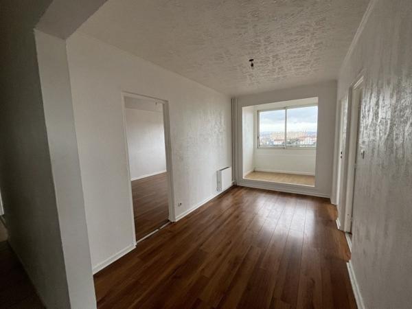 Appartement à vendre |  Saint-Priest |  3 pièces | 76 m²