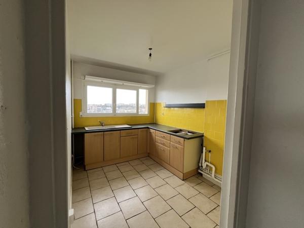 Appartement à vendre |  Saint-Priest |  3 pièces | 76 m²