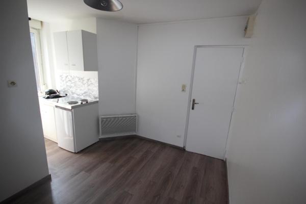 A LOUER : T1 à LILLE • Rue Saint Eloi - WAZEMMES • 283 € CC • Réf. 216-001