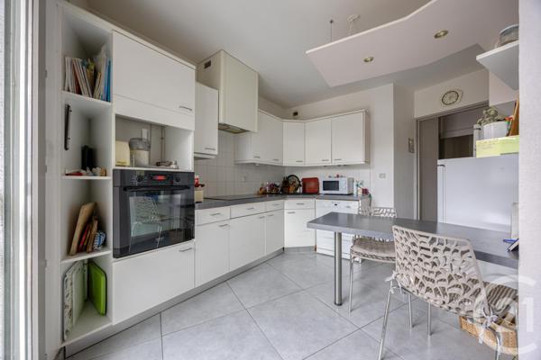 Appartement T4 à vendre  4 pièces - 79,10 m2 CHALLES LES EAUX - 73