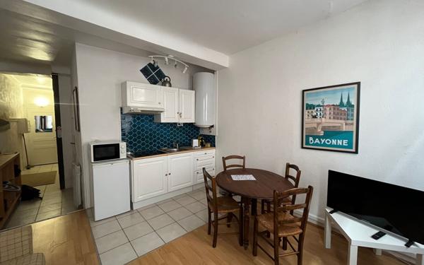 Appartement à vendre    2 pièces • 32,87 m2 Bayonne