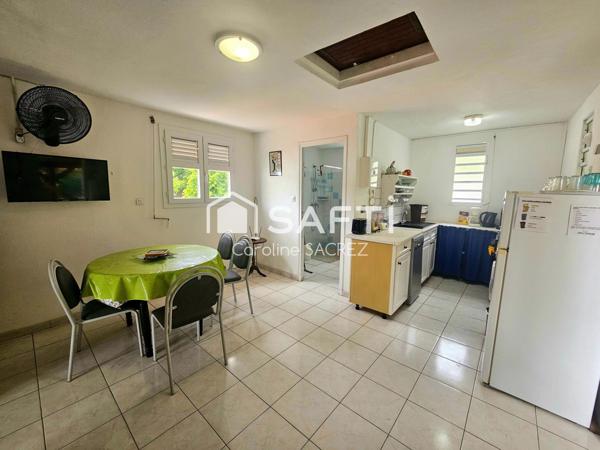 Maison proche de la Marina du François avec rapport locatif