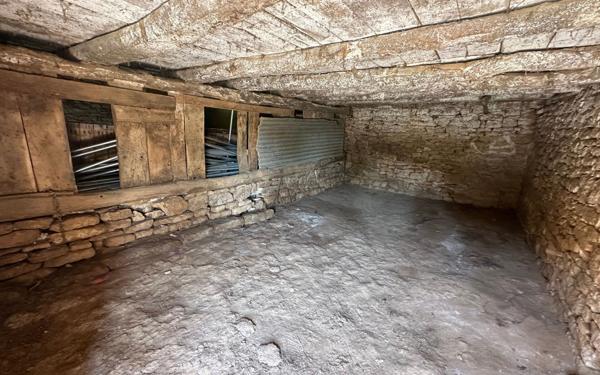 Stationnement à louer    20 m2 Chavagnac