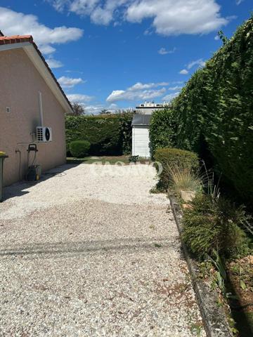 Vente Maison 4 pièces de 112m² - 69150 Décines-Charpieu