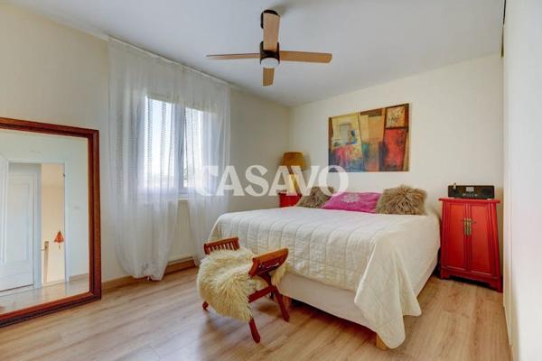Vente Maison 4 pièces de 112m² - 69150 Décines-Charpieu