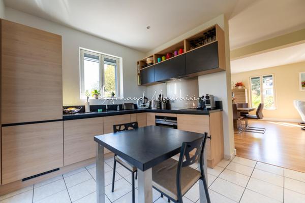 Maison familiale fonctionnelle et lumineuse !