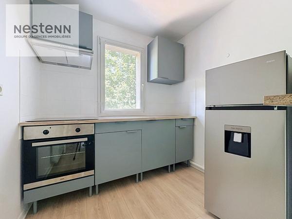 APPARTEMENT 2 PICES RENOVE / HYPER CENTRE / BORDS DE LOIRE / PARKING / CALME