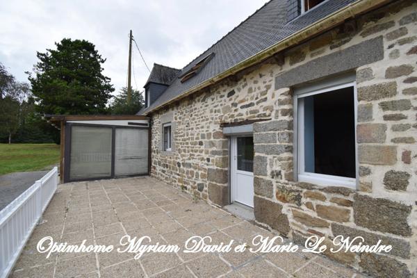 Domaine de 3 habitations, une longère à rénover, un four à pain, 2 puits et 2ha de terrain.