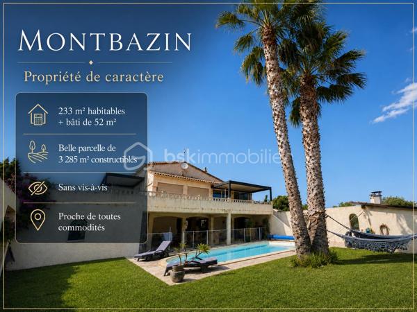 À seulement 20 min de Montpellier et de Sète et 10 min de l’A9 et 15 min de la plage

Découvrez cette propriété aux possibilités multiples, implantée dans un superbe environnement verdoyant à Montbazin.

Sur une parcelle plate et arborée de 3285m², cette propriété offre plus de 230 m² habitables, actuellement répartis en deux logements indépendants.
PAS DE VIS A VIS
AUCUN TRAVAUX A PREVOIR

Une configuration particulièrement intéressante :
Grande maison familiale , deux habitations distinctes, résidence principale avec revenu locatif ou projet d’investissement.

Le logement situé en rez-de-chaussée est actuellement exploité en location saisonnière, permettant de bénéficier immédiatement d’un revenu complémentaire.

UN EXTÉRIEUR QUI FAIT TOUTE LA DIFFÉRENCE

Le parc offre un véritable décor méditerranéen avec :
- Piscine 11 x 5 m
- Environ 70 oliviers
- Nombreux arbres fruitiers
- Grande terrasse d’environ 60 m²
- 2 pergolas bioclimatiques avec stores micro-perforés
- Forage
- Nombreux espaces de détente
- Environnement arboré et agréable

CÔTÉ CONFORT
La maison bénéficie de belles prestations :
Climatisation gainable • Poêle à bois récent • Volets roulants électriques • Isolation renforcée • Installation photovoltaïque 6 kW en autoconsommation avec revente du surplus.
Pour compléter l’ensemble : un garage indépendant d’environ 52 m² ainsi qu’un carport pouvant accueillir 3 véhicules.

ET CE N’EST PAS TOUT…
La parcelle offre également de réelles possibilités de construction, permettant d’envisager différents projets immobiliers ou patrimoniaux, sous réserve des autorisations d’urbanisme, le garage de plus 50 m2 au sol est construit et prévu pour une habitation totalement indépendante qui peut être agrandi.
Possibilité également de construire une autre maison indépendante sur la parcelle.
Un bien particulièrement polyvalent qui réunit grands espaces, piscine, revenus locatifs, dépendances et potentiel foncier dans un secteur recherché entre Montpellier et le bassin de Thau.
Une propriété à découvrir pour comprendre tout son potentiel.

📍 Montbazin –15 m de la plage-  20 min de Montpellier – 20 min de Sète – 10 min de l’A9- 

Ce village authentique,  propre et en plein essor a été élu capitale de la biodiversité .
C'est l'endroit ou il faut investir.
Situation géographique exceptionnelle,  proche de tout,  sans subir l'agitation balnéaire.

Visites 7j/7 possibilité de Visio.

Confrères professionnels de l’immobilier : inter-agence bienvenue dans l’intérêt de nos clients.