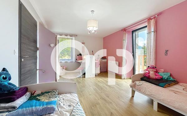 Appartement à vendre    4 pièces • 132,20 m2 Viuz-en-Sallaz