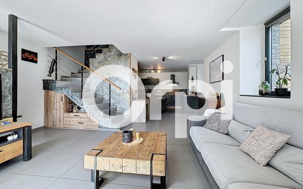 Appartement à vendre    4 pièces • 132,20 m2 Viuz-en-Sallaz