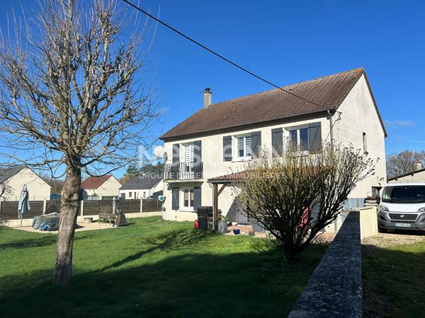 PAVILLON 4 CHAMBRES SANS TRAVAUX ENVIRONNEMENT CALME CHABRIS (INDRE 36)