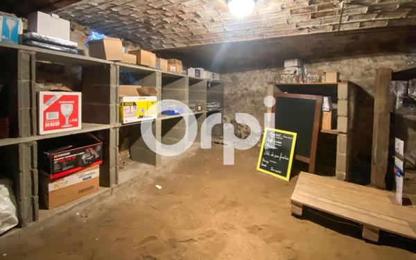 Immeuble à vendre    5 pièces •  Saumur