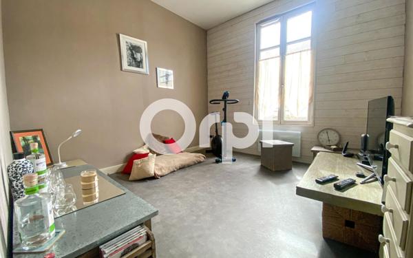 Immeuble à vendre    5 pièces •  Saumur