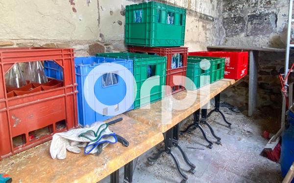 Immeuble à vendre    5 pièces •  Saumur