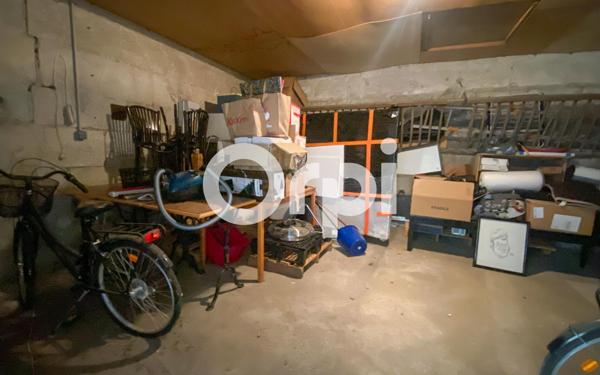 Immeuble à vendre    5 pièces •  Saumur