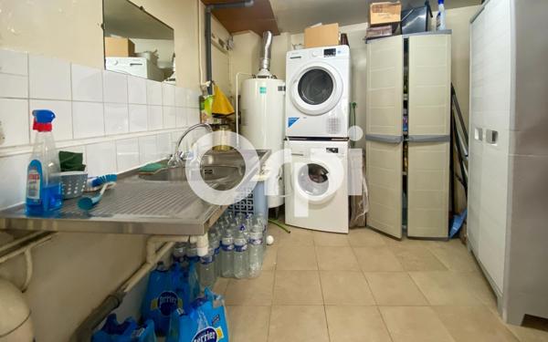 Immeuble à vendre    5 pièces •  Saumur