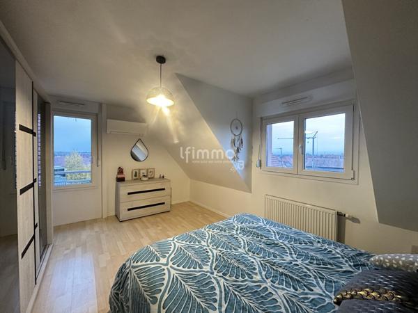 Duplex 3 pièces avec terrasse, balcon et garage