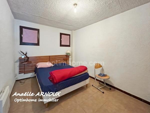 T2 en RDJ avec extérieur à rénover avec potentiel