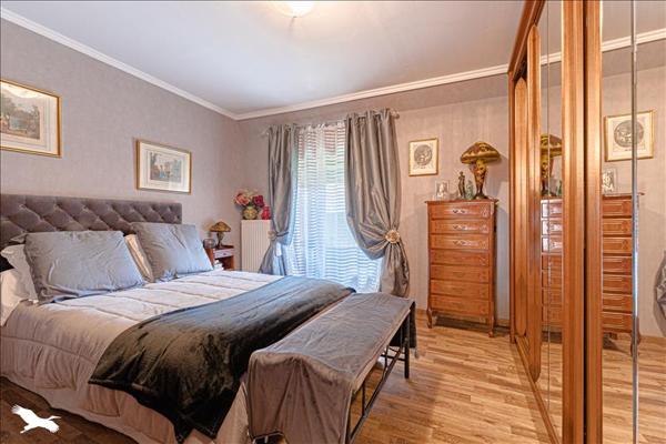 Maison à vendre |  Le Vigen |  16 pièces | 270 m²