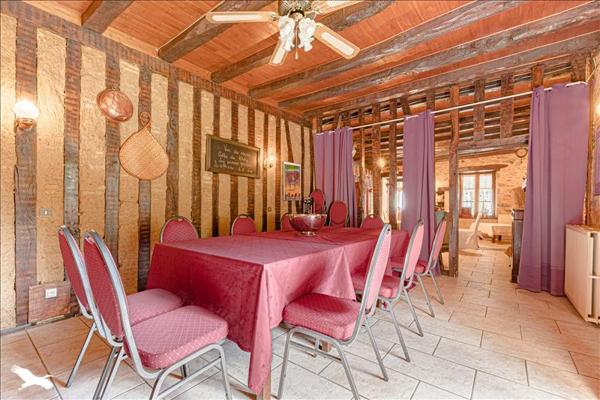 Maison à vendre |  Le Vigen |  16 pièces | 270 m²