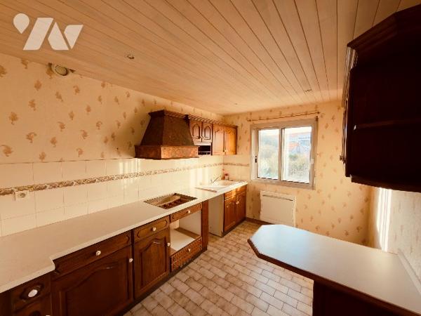 BESANCON - PALENTE 
Appartement T2 au pied du Tram, Lycée, accès routiers.