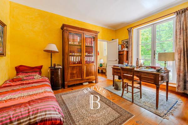 Aix-en-Provence, Maison de ville 6 Chambres -  247 m² à vendre