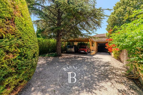 Aix-en-Provence, Maison de ville 6 Chambres -  247 m² à vendre
