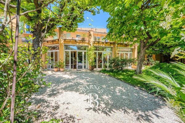 Aix-en-Provence, Maison de ville 6 Chambres -  247 m² à vendre