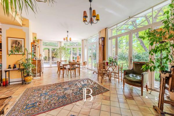 Aix-en-Provence, Maison de ville 6 Chambres -  247 m² à vendre