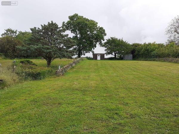 Terrain à Batir à vendre à Saint-Maxire dans les Deux-Sèvres (79410), ref : 79003/282