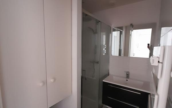 Appartement à vendre    3 pièces • 71,60 m2 Cachan