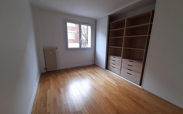 Appartement à vendre    3 pièces • 71,60 m2 Cachan