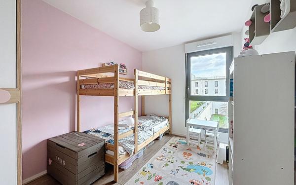 Appartement à vendre    4 pièces • 77,51 m2 Guyancourt