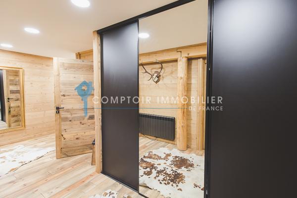 Maison
                                                                                                                                                                                                                                                                                                                        14 pièce(s)                                                                                                                                                                                                          8 chambre(s)                                                                                                                                                                                                          302  m²