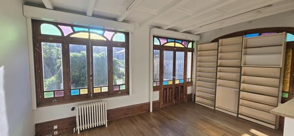 Maison à vendre 286 000 € Thenon 8 p 280 m² DPE D