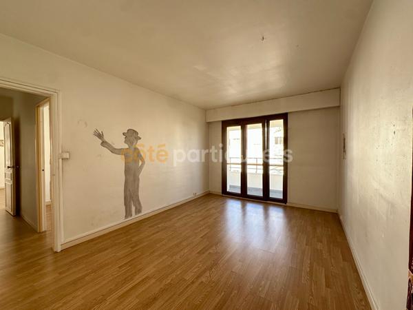 Vente
                Appartement92 m² - 4 Pièces -
                    MERIGNAC (33700)