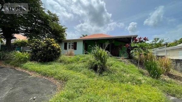 Maison individuelle à vendre à Saint-Pierre en Martinique (97250), ref : 97228-04
