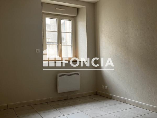 Location Appartement 2 pièces 46.98 m² - 36 RUE GAMBETTA Sable Sur Sarthe 72300